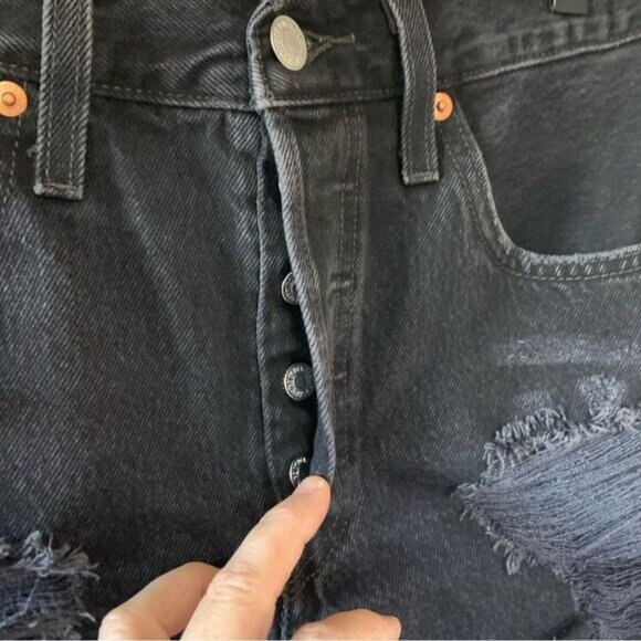 LEVI’S 501 High Waisted Button Fly Distressed Raw Hem Denim Shorts Black 28 - Picture 5 of 16